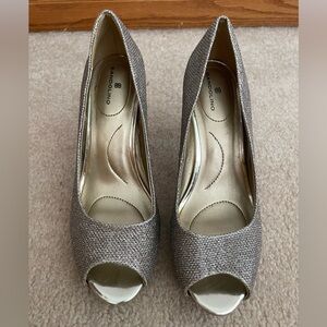 Bandolino Silver Glitter Peep-Toe Heels